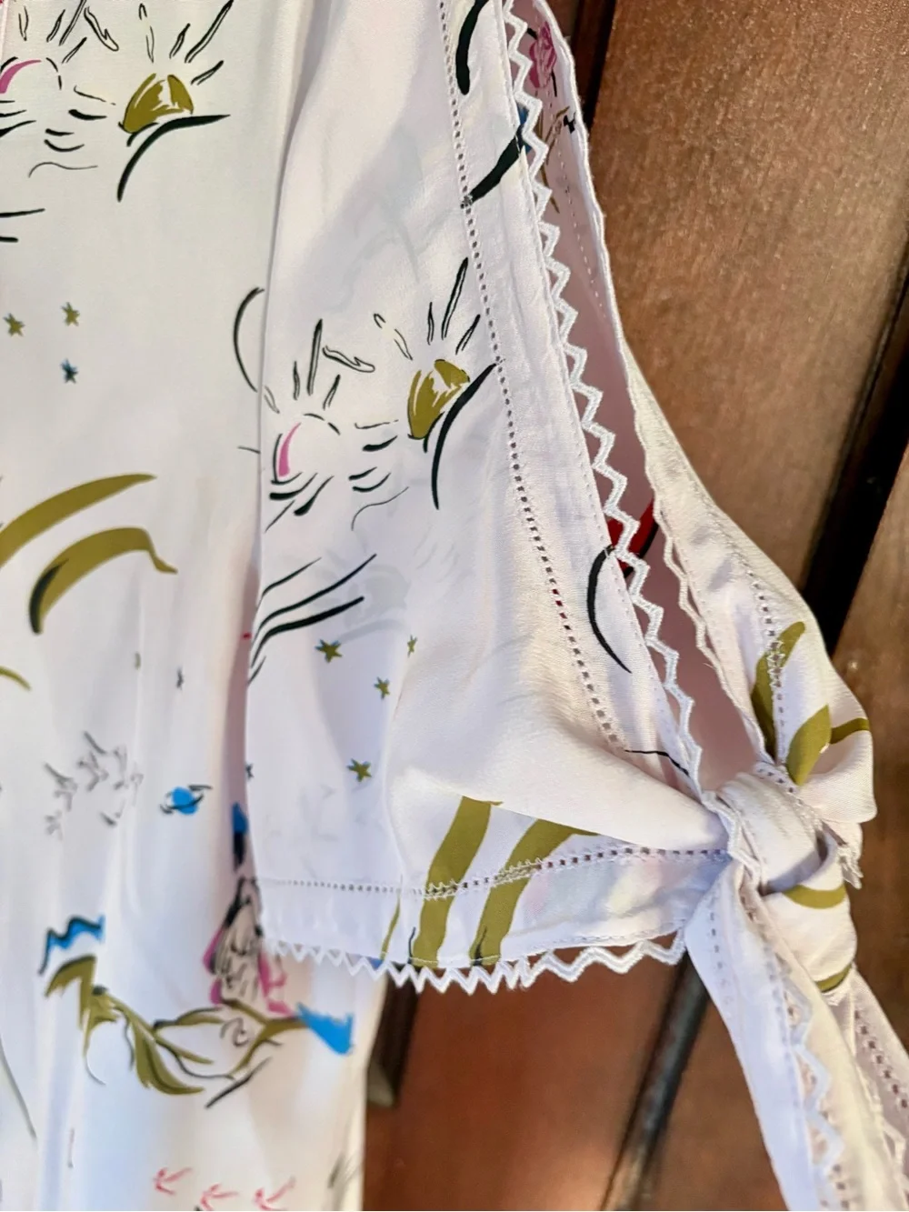 Tory Burch White silk Short-Sleeve Printed Blouse with Tassel Details - Picture 3 of 5